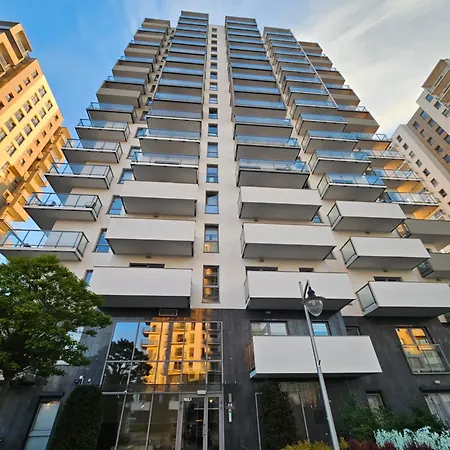 아파트 Maya's Flats & 106 - Albatros 16th Floor *